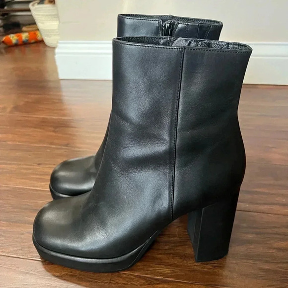 Jeffrey Campbell Black Leather Boots/Booties-NWOT Size 8.5 - Picture 1 of 12